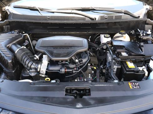 Certified 2024 Cadillac XT6 Premium Luxury image 28