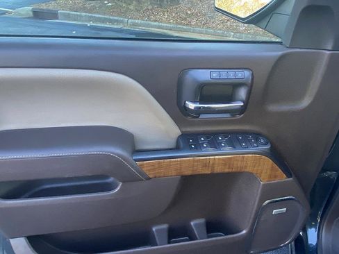 Used 2018 GMC Sierra 1500 SLT w/ SLT Premium Package image 15