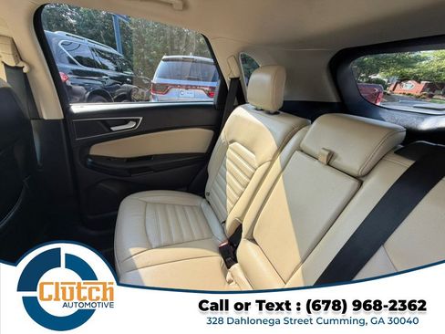 Used 2017 Ford Edge SEL w/ Equipment Group 201A AWD/4WD image 17