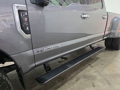 Used 2021 Ford F350 Limited AWD/4WD image 14