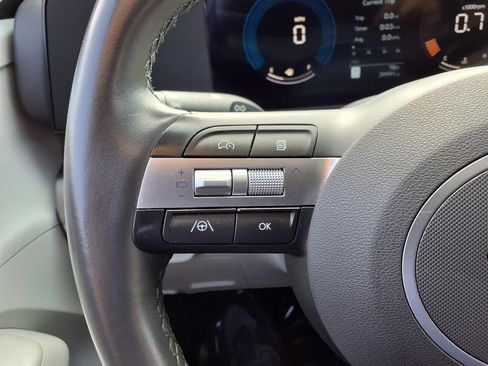 Used 2025 Hyundai Kona SEL AWD/4WD image 12