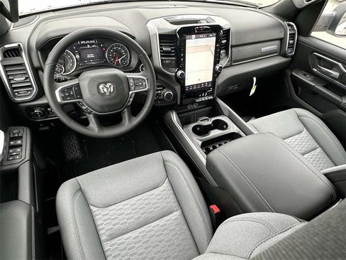 New 2026 RAM 1500 4x4 Crew Cab image 10