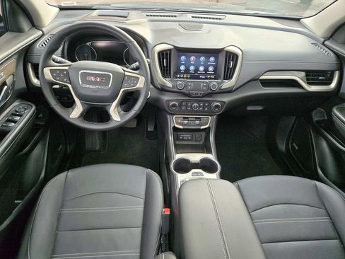 Used 2024 GMC Terrain Denali w/ Denali Premium Package image 10