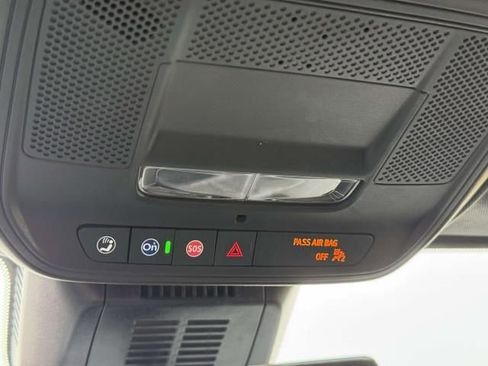 Certified 2025 Chevrolet Equinox LT w/ Convenience Package II image 29