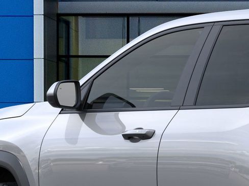 New 2026 Chevrolet Equinox LT image 12