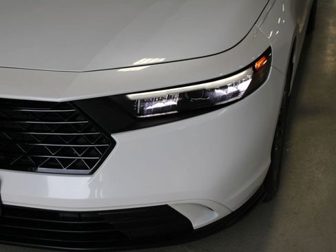 Used 2023 Honda Accord EX image 2