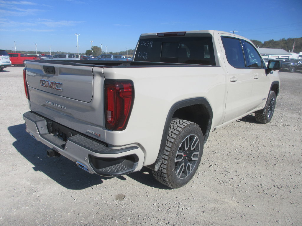 New 2026 GMC Sierra 1500 AT4 w/ AT4 Premium Package AWD/4WD image 4