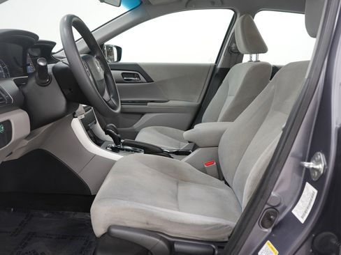 Used 2013 Honda Accord LX image 21