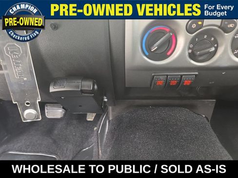 Used 2010 Chevrolet Colorado W/T RWD image 14