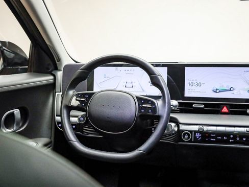 Used 2023 Hyundai Ioniq 5 Limited w/ Cargo Package AWD/4WD image 16