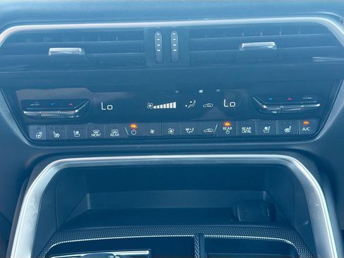 Used 2024 MAZDA CX-90 Plug-In Hybrid w/ Premium Plus AWD/4WD image 24