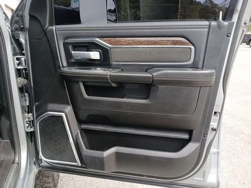 Used 2021 RAM 2500 Laramie AWD/4WD image 39