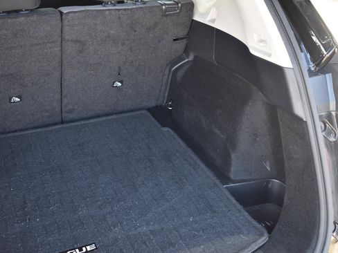 Used 2021 Nissan Rogue SV FWD image 55