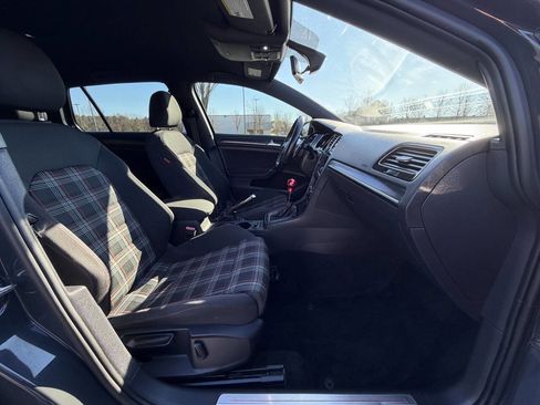 Used 2019 Volkswagen GTI Rabbit Edition image 16