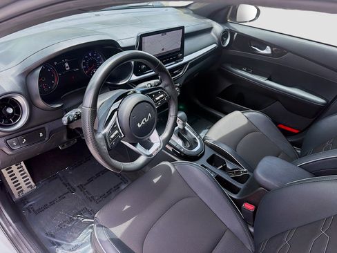 Used 2023 Kia Forte GT-Line w/ GT-Line Technology Package FWD image 9