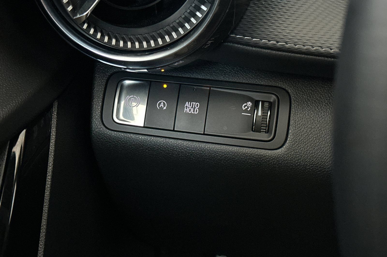 Used 2025 Chevrolet Equinox LT FWD image 36