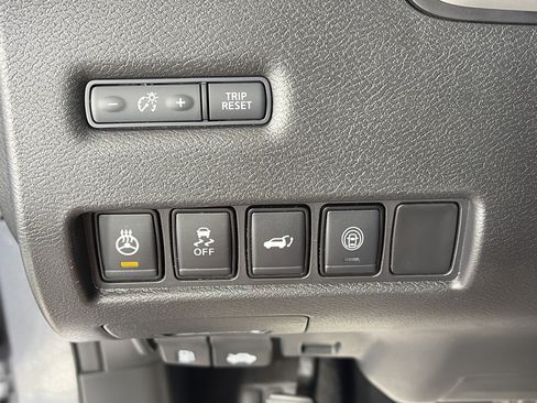 Used 2024 Nissan Murano SL AWD/4WD image 29