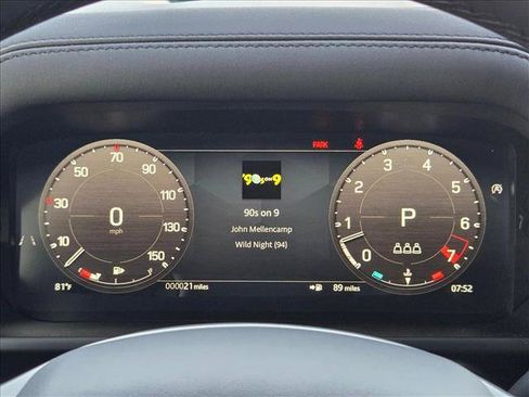 Used 2026 Land Rover Defender 110 X-Dynamic SE AWD/4WD image 11