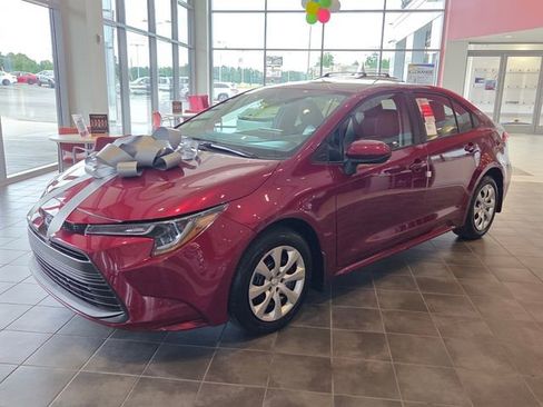 New 2026 Toyota Corolla LE FWD image 3