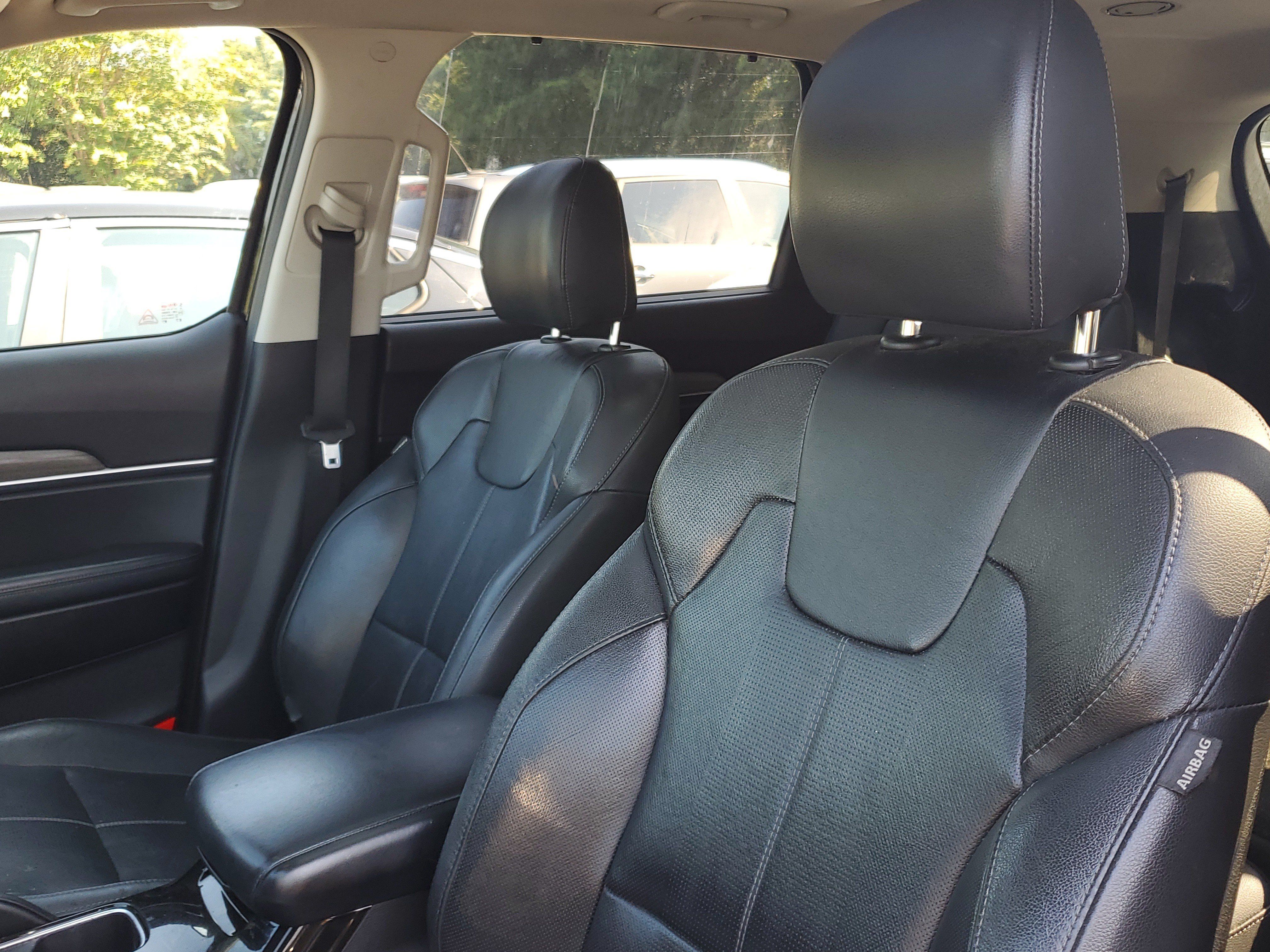 Used 2021 Kia Telluride EX w/ EX Premium Package AWD/4WD image 5