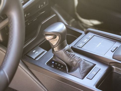 Used 2022 Lexus ES 350 w/ Premium Package FWD image 15