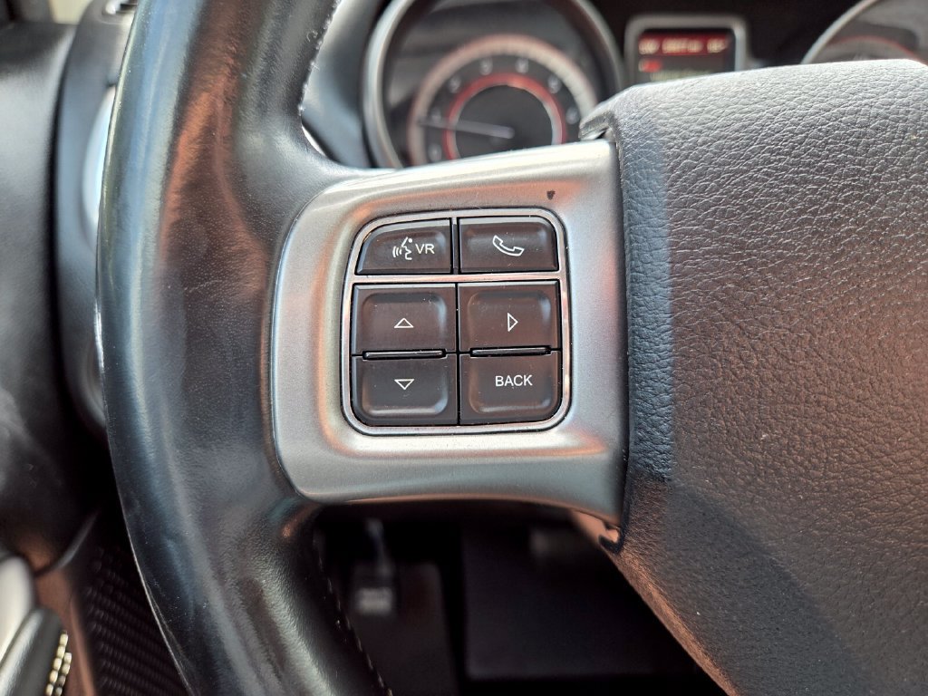 Used 2020 Dodge Journey Crossroad FWD image 31