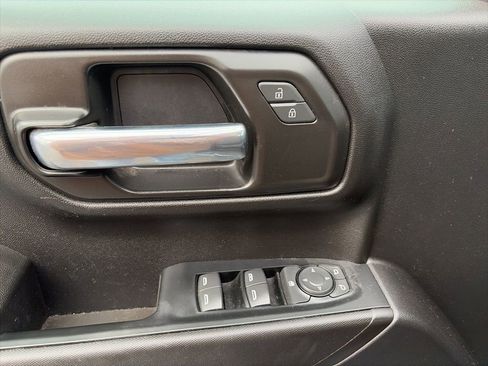 Used 2023 Chevrolet Silverado 1500 Custom image 14