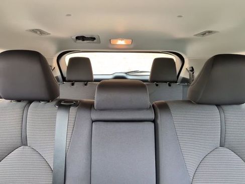 Certified 2025 Toyota Highlander LE FWD image 26