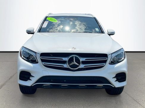 Used 2019 Mercedes-Benz GLC 300 4MATIC image 2