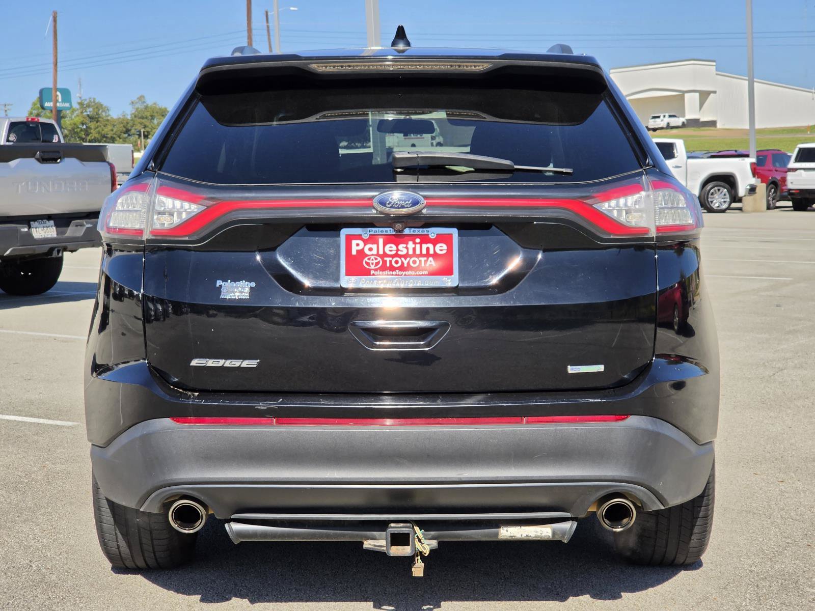 Used 2018 Ford Edge SE FWD image 5