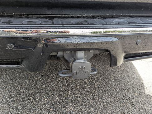 Used 2018 Toyota 4Runner Limited image 29