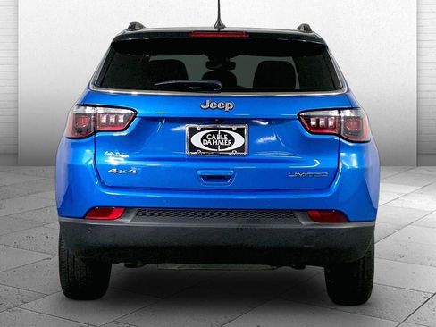 Used 2025 Jeep Compass Limited AWD/4WD image 3