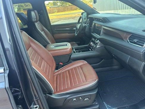 Certified 2024 GMC Yukon XL Denali Ultimate image 8