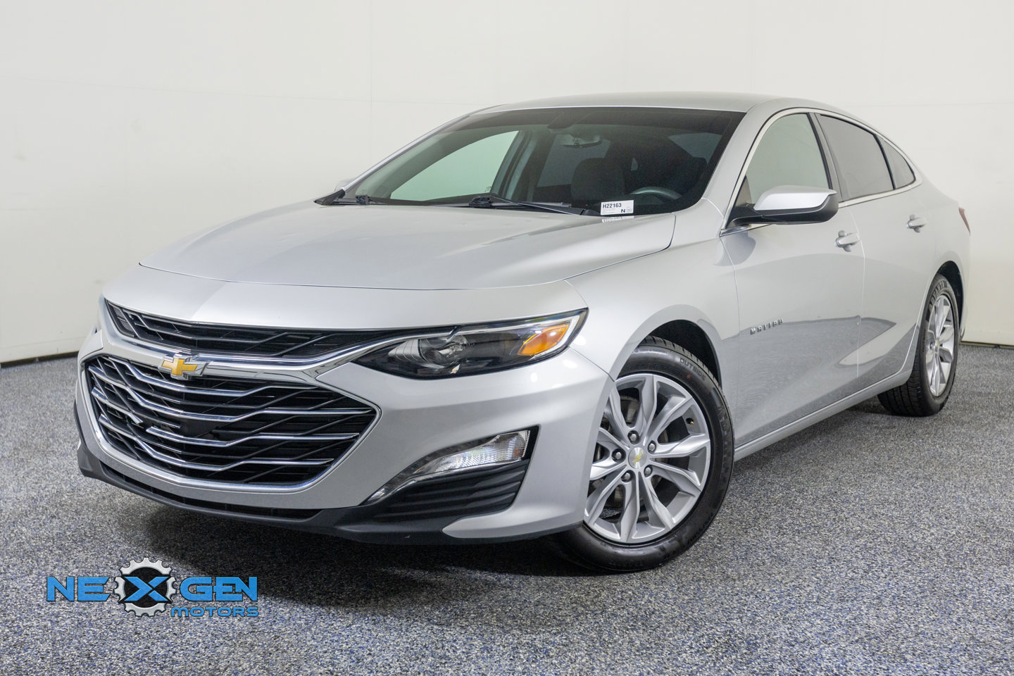 Used 2022 Chevrolet Malibu LT FWD image 4