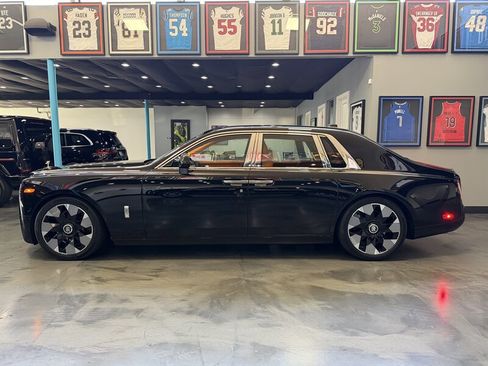 Used 2026 Rolls-Royce Phantom Sedan image 2