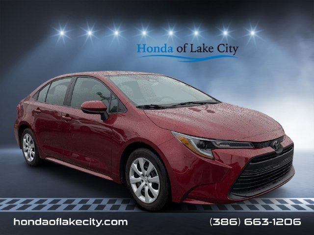 Used 2024 Toyota Corolla LE FWD image 1