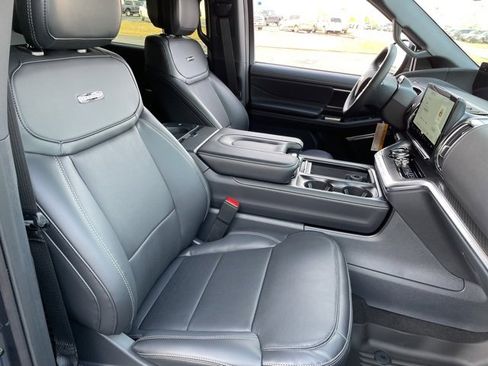 New 2026 Ford Expedition Max Platinum image 52