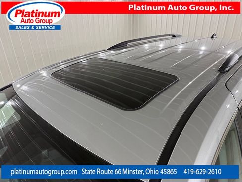 Used 2023 Toyota Sienna XLE AWD/4WD image 64