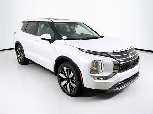 New 2026 Mitsubishi Outlander SE image 31