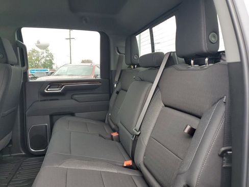 New 2026 GMC Sierra 2500 SLE w/ SLE Value Package; image 9