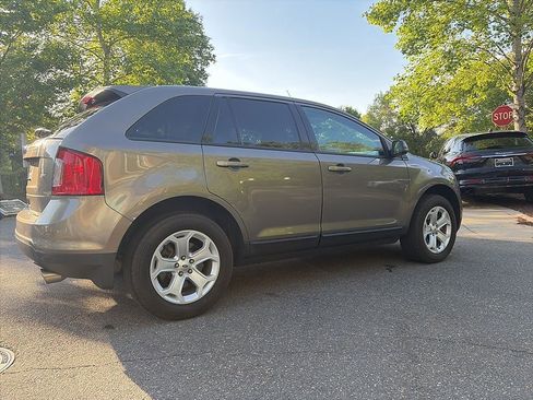 Used 2014 Ford Edge SEL w/ Equipment Group 205A FWD image 2