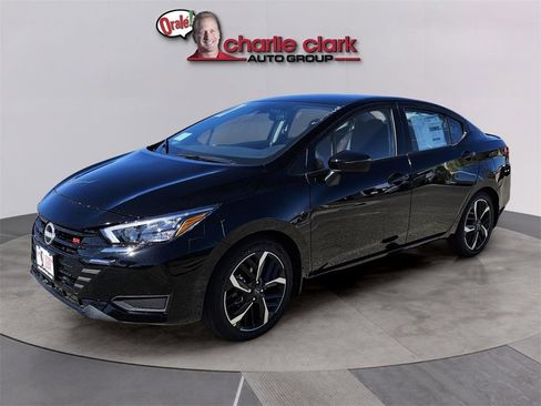 New 2025 Nissan Versa SR w/ Trunk Package image 2