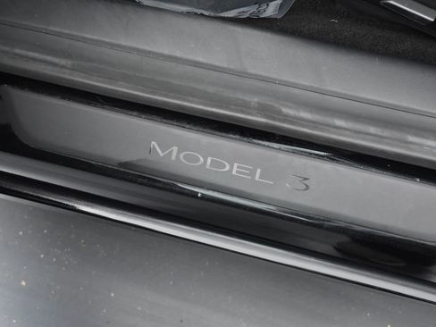 Used 2021 Tesla Model 3 Performance image 10