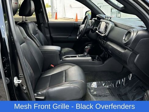 Used 2022 Toyota Tacoma TRD Pro AWD/4WD image 18