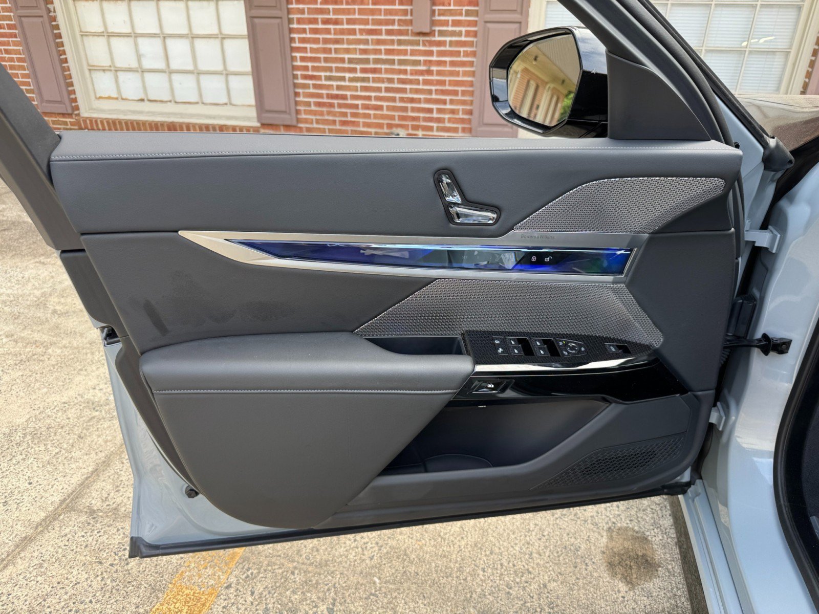 Used 2025 BMW 740i RWD image 53