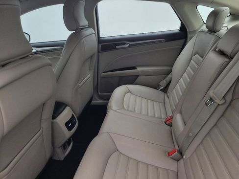 Used 2018 Ford Fusion SE w/ Equipment Group 602A image 18