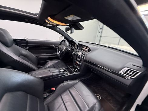 Used 2015 Mercedes-Benz E 400 4MATIC Coupe image 19