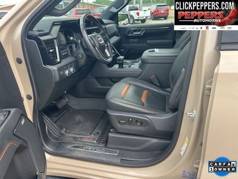 Used 2023 GMC Sierra 1500 AT4 w/ AT4 Premium Package AWD/4WD image 13