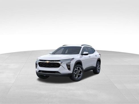 New 2026 Chevrolet Trax LT w/ Driver Confidence Package image 8