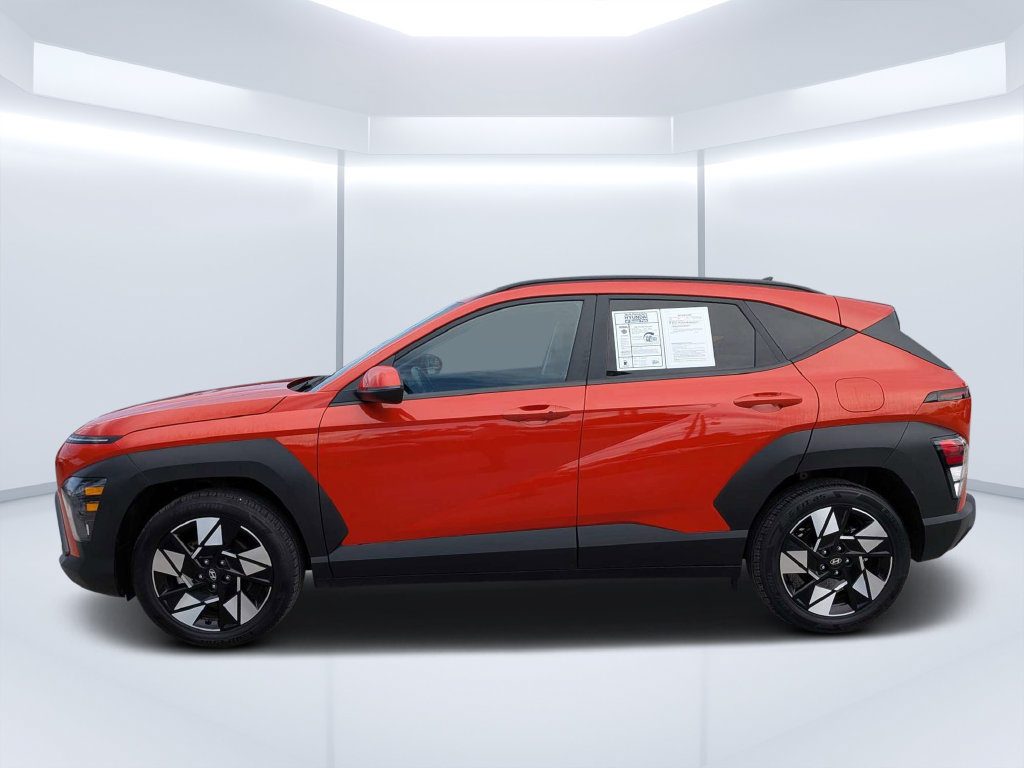 Used 2025 Hyundai Kona SEL FWD image 8